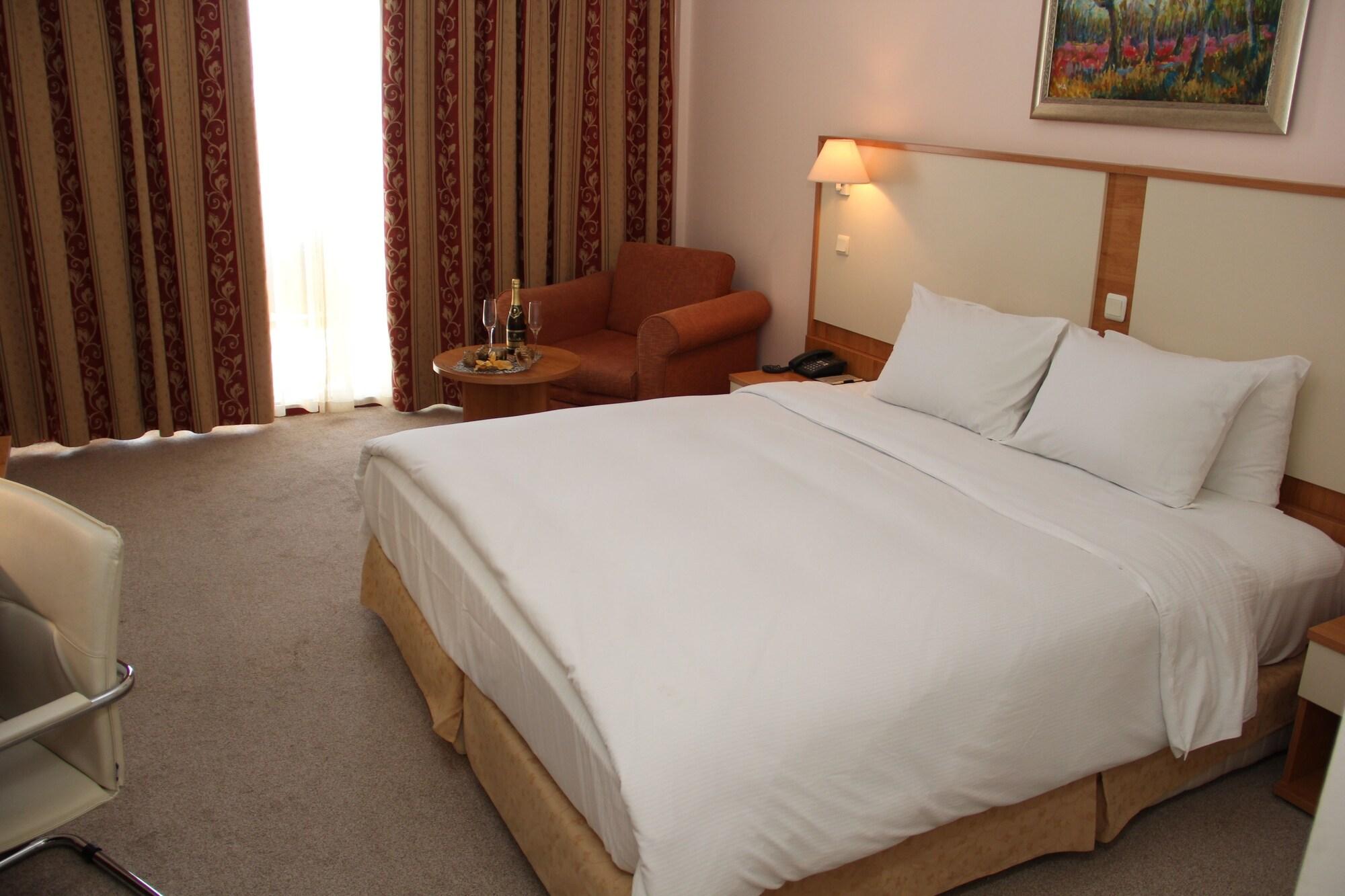 Apollo Spa Resort - Premium All-Inclusive , Pools & Free Beach, Individual Ac In Every Room Goudstrand Buitenkant foto