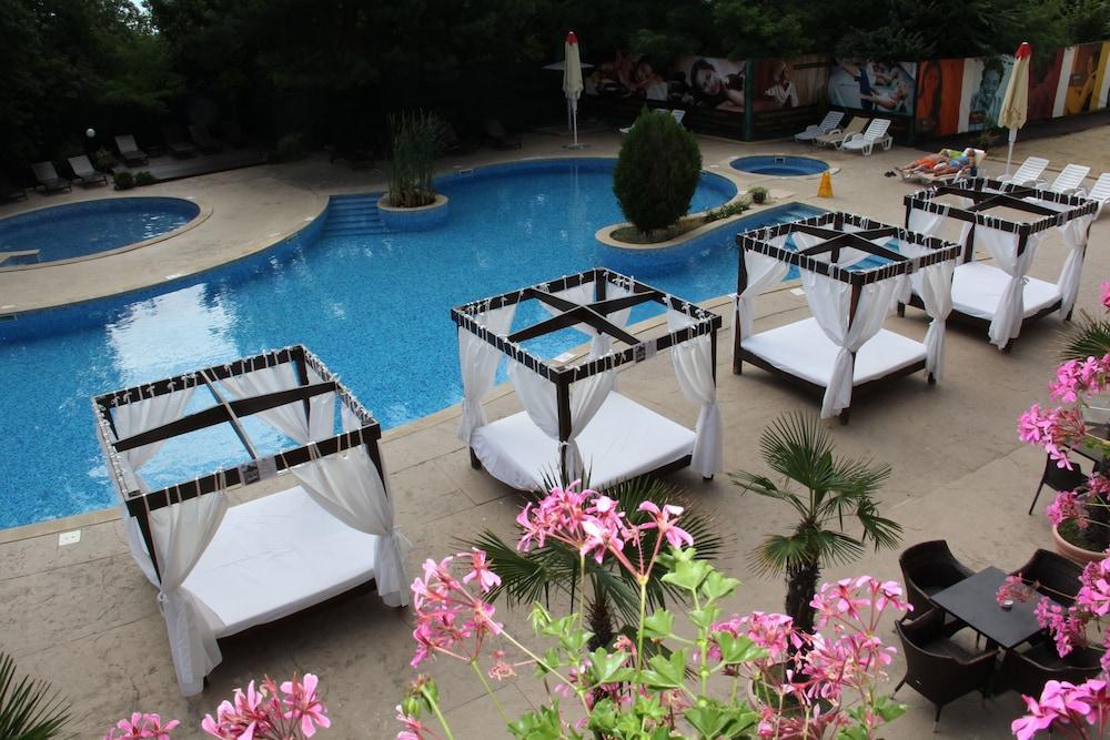 Apollo Spa Resort - Premium All-Inclusive , Pools & Free Beach, Individual Ac In Every Room Goudstrand Buitenkant foto