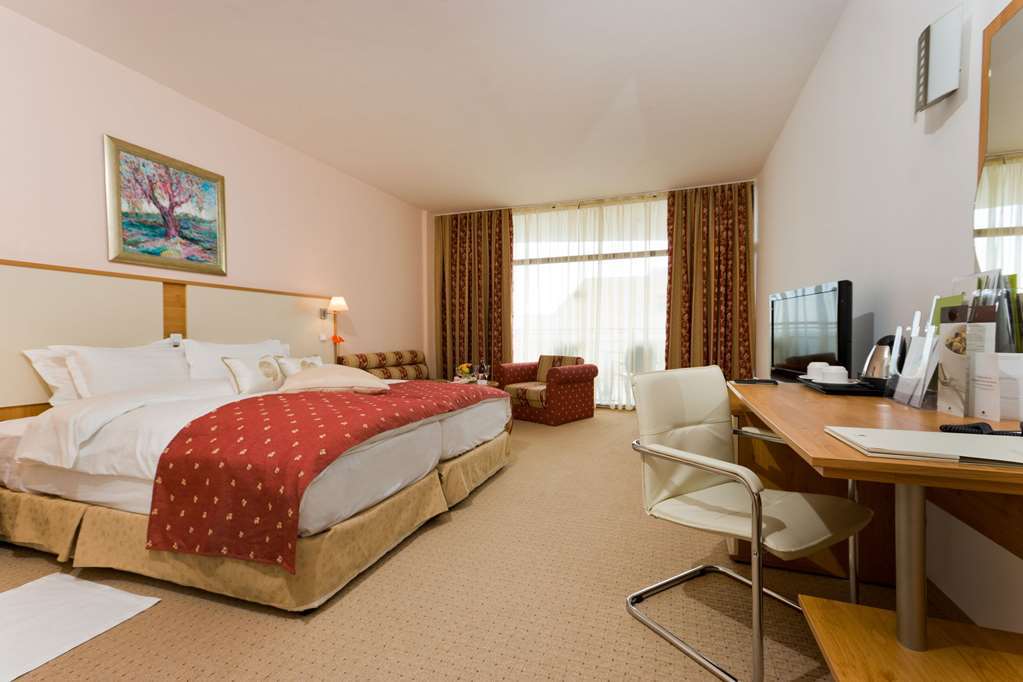 Apollo Spa Resort - Premium All-Inclusive , Pools & Free Beach, Individual Ac In Every Room Goudstrand Kamer foto