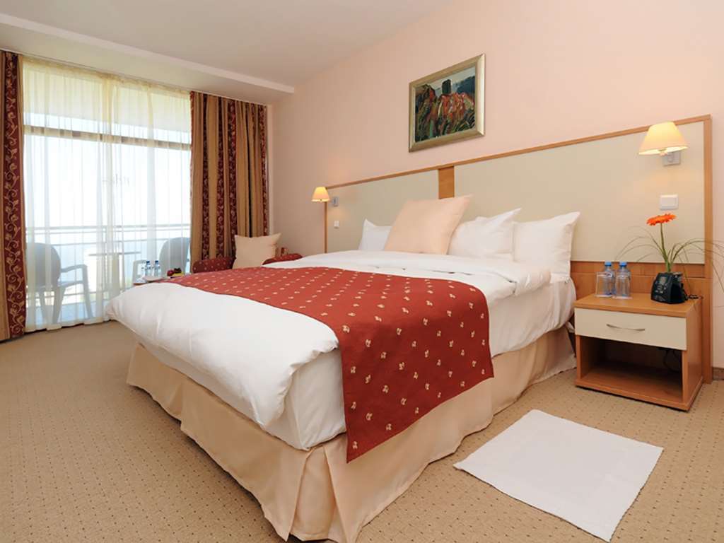 Apollo Spa Resort - Premium All-Inclusive , Pools & Free Beach, Individual Ac In Every Room Goudstrand Kamer foto